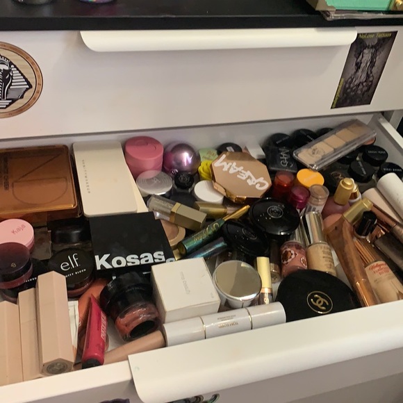 Makeup Mystery boxes! - Picture 5 of 8